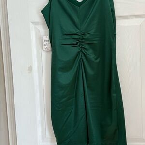 Elegant Green Sleeveless Dress